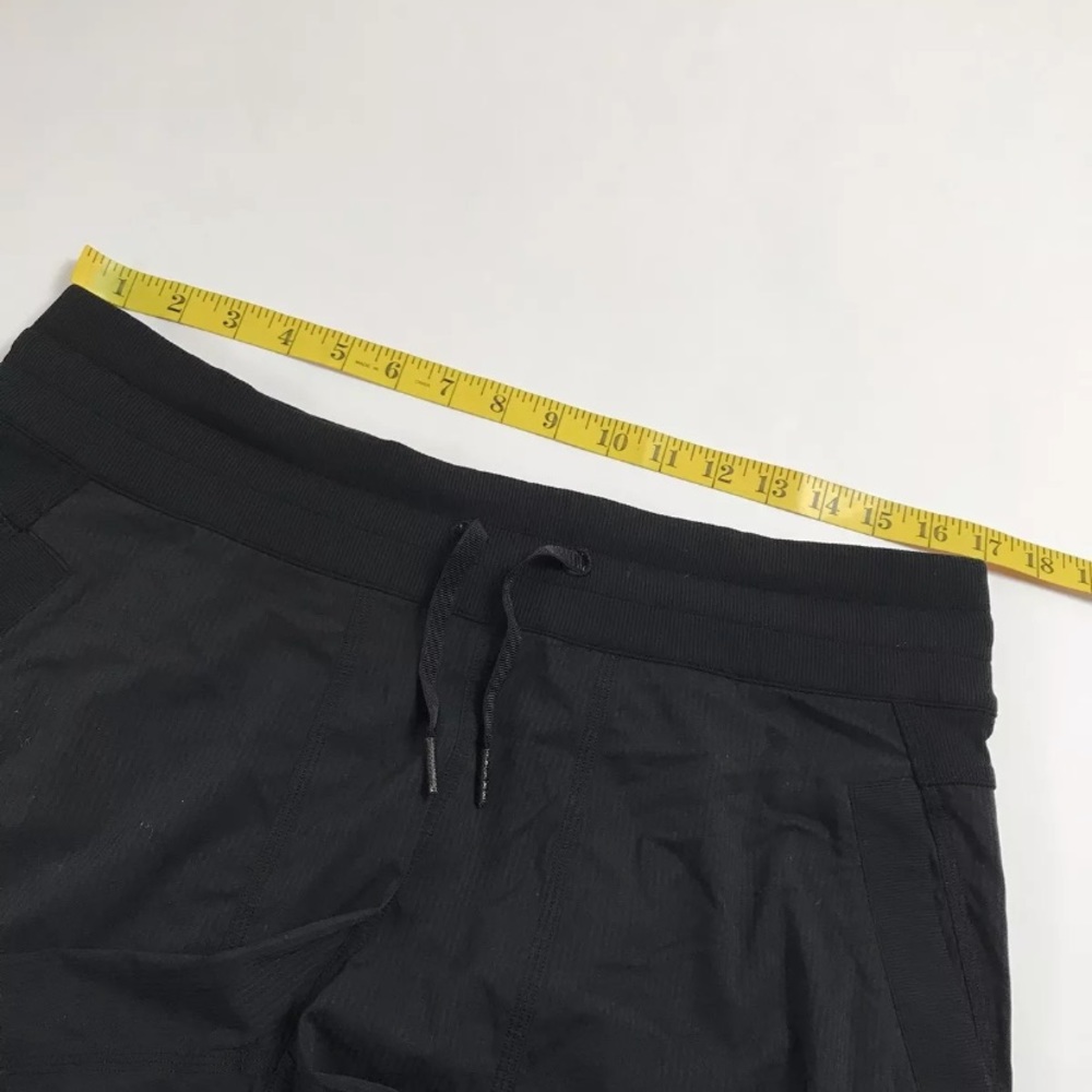 Lululemon Cropped Drawstring Pants - image 7